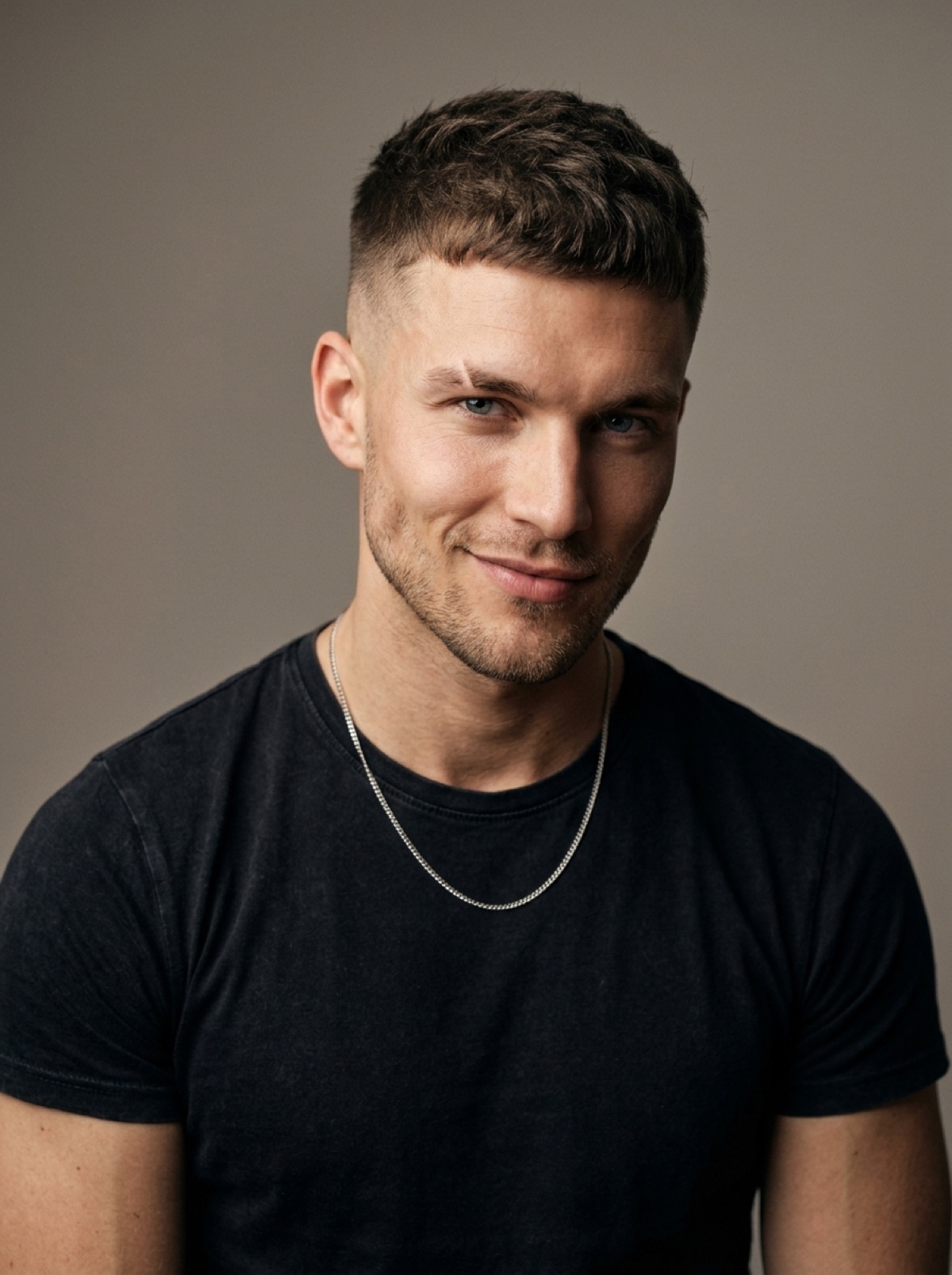 Nico Falk — KI-generiertes Model (Fitness · DACH)
